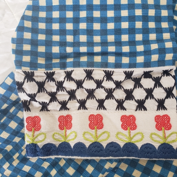 Girls' Kurta/ Dress - Picture 6 of 6